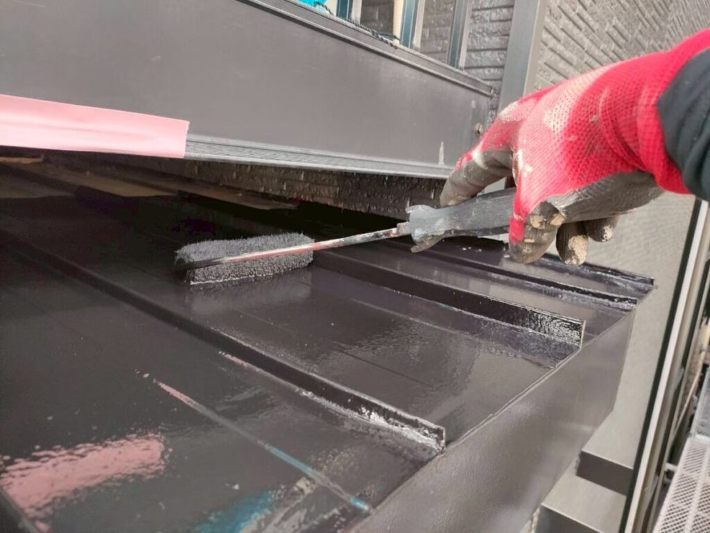 中央区-S様邸-屋根、壁-庇-施工中2