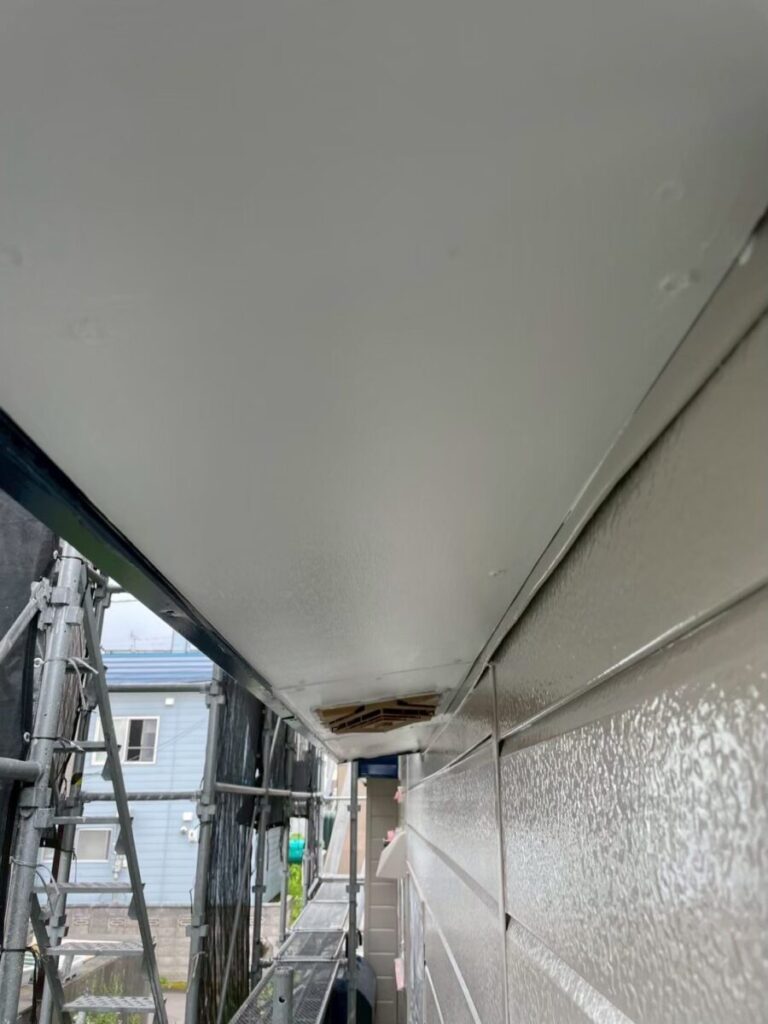 手稲市-S様邸-屋根-壁(シールなし)-屋根下塗装-施工後